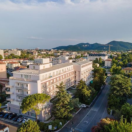 Hotel Terme Helvetia Abano Terme Exteriör bild