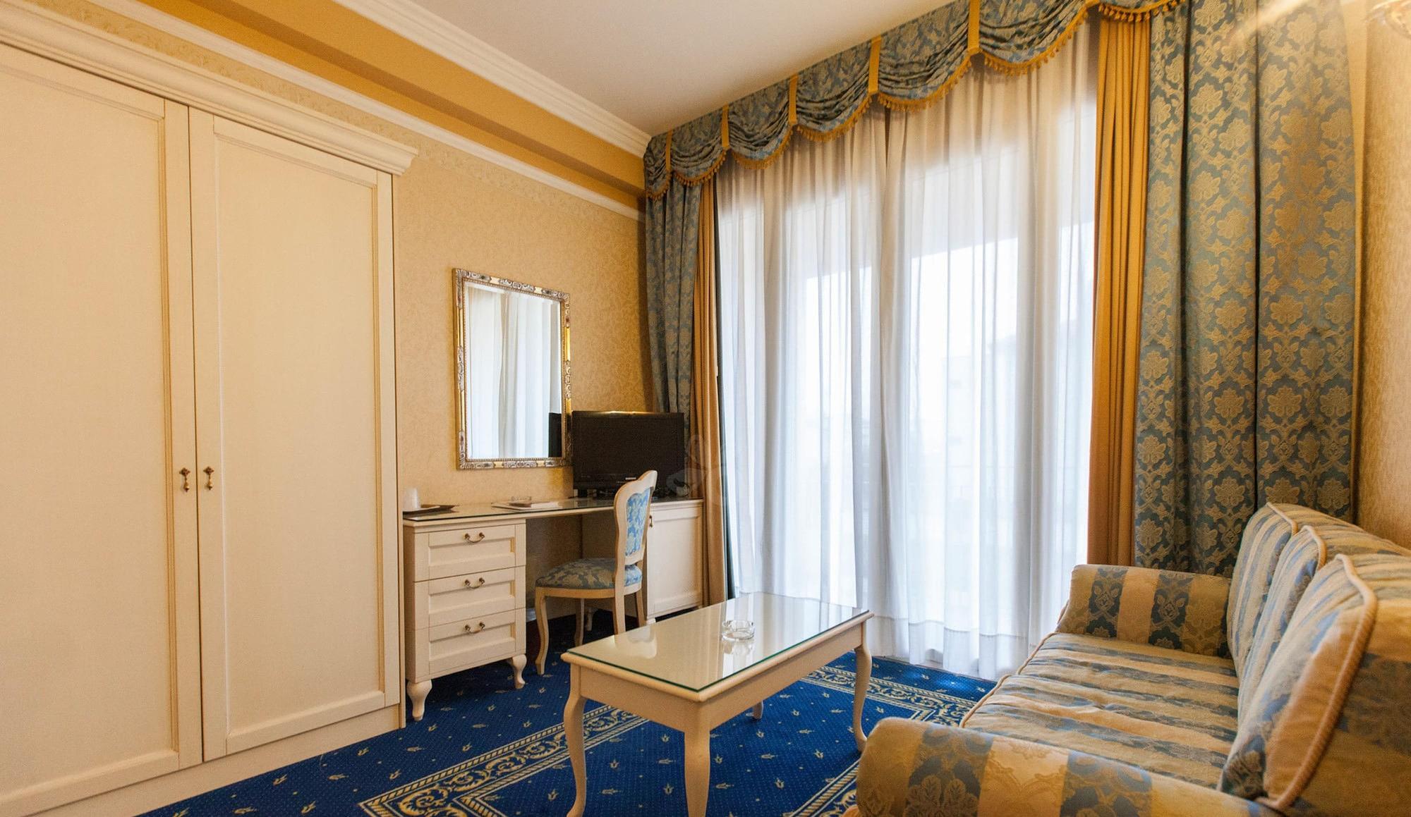 Hotel Terme Helvetia Abano Terme Exteriör bild