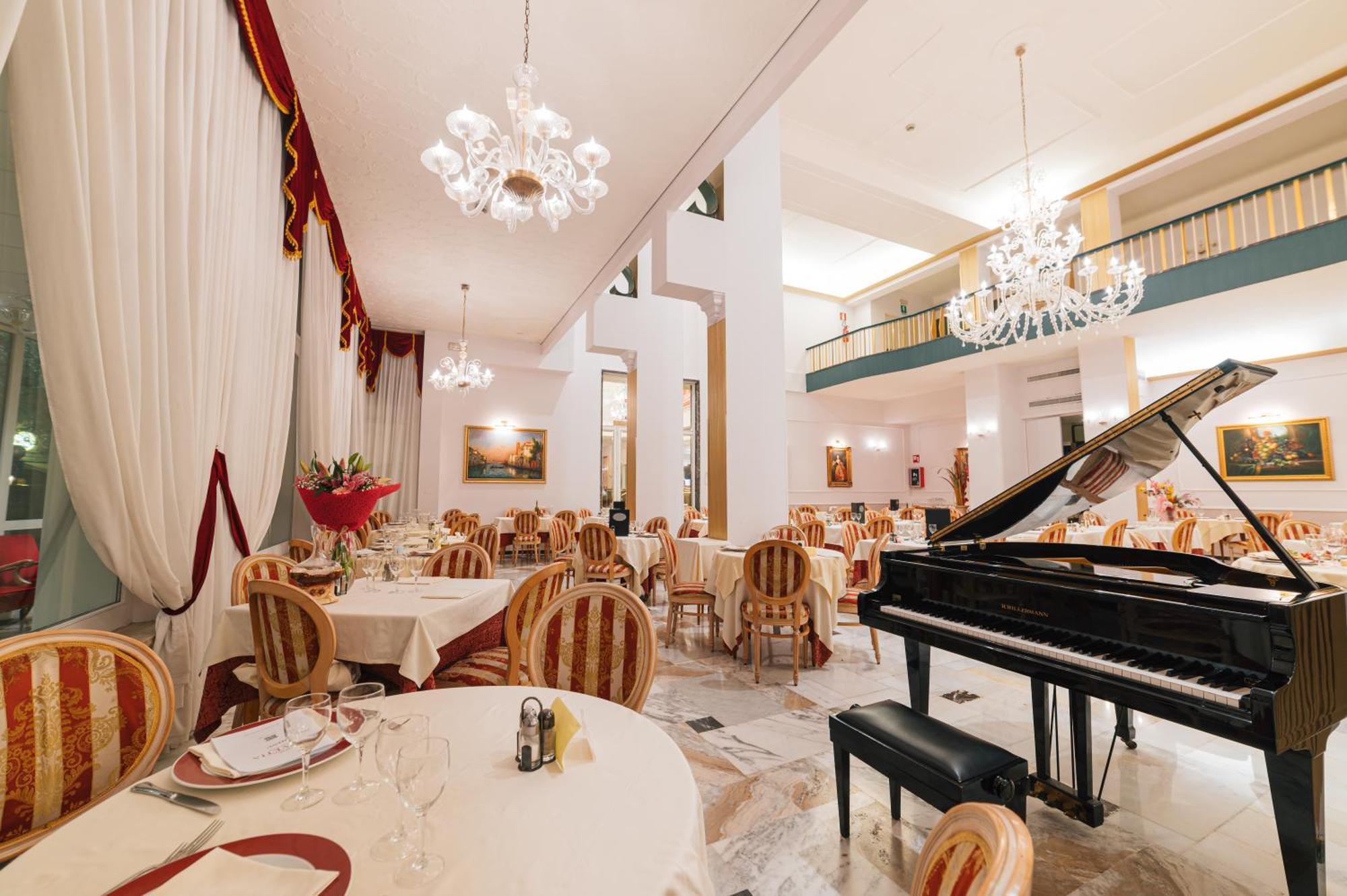 Hotel Terme Helvetia Abano Terme Exteriör bild